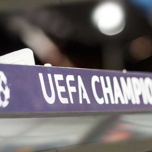 УЕФА подал в суд на немецкую пиццерию