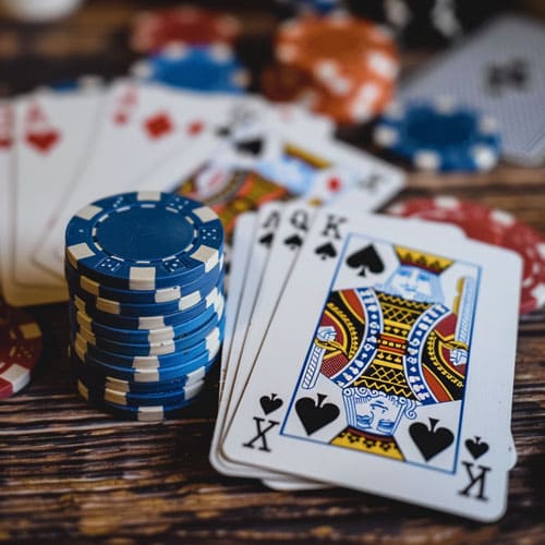 Как заработать деньги покером?
