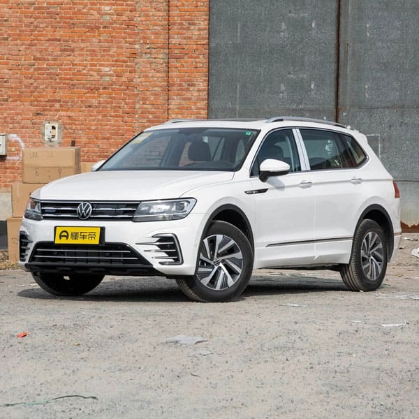 Volkswagen Tiguan: гібрид чи бензин?