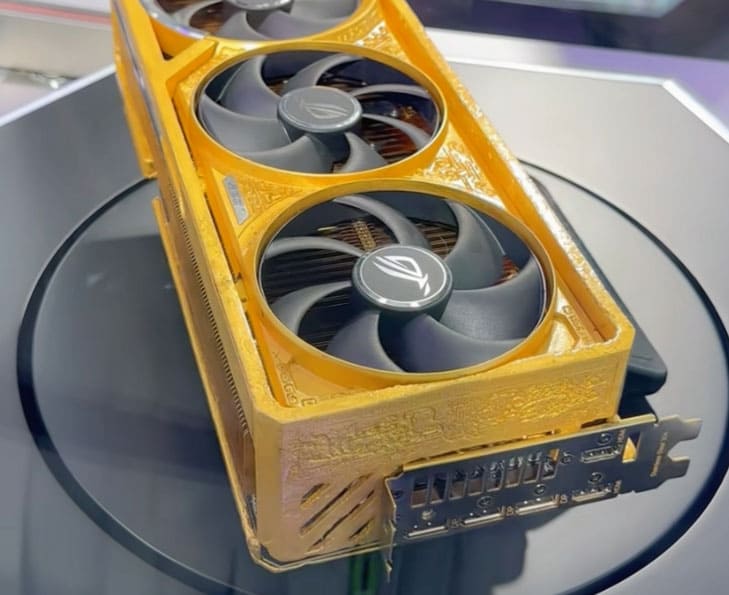 RTX 5090 ROG Astral Real Gold Edition