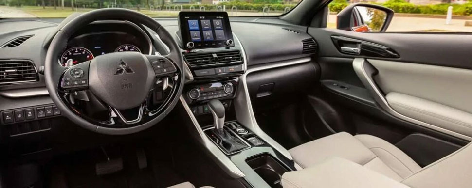 Салон Mitsubishi Eclipse Cross